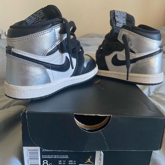 JORDAN 1 HIGH OG  8C - Picture 2 of 2